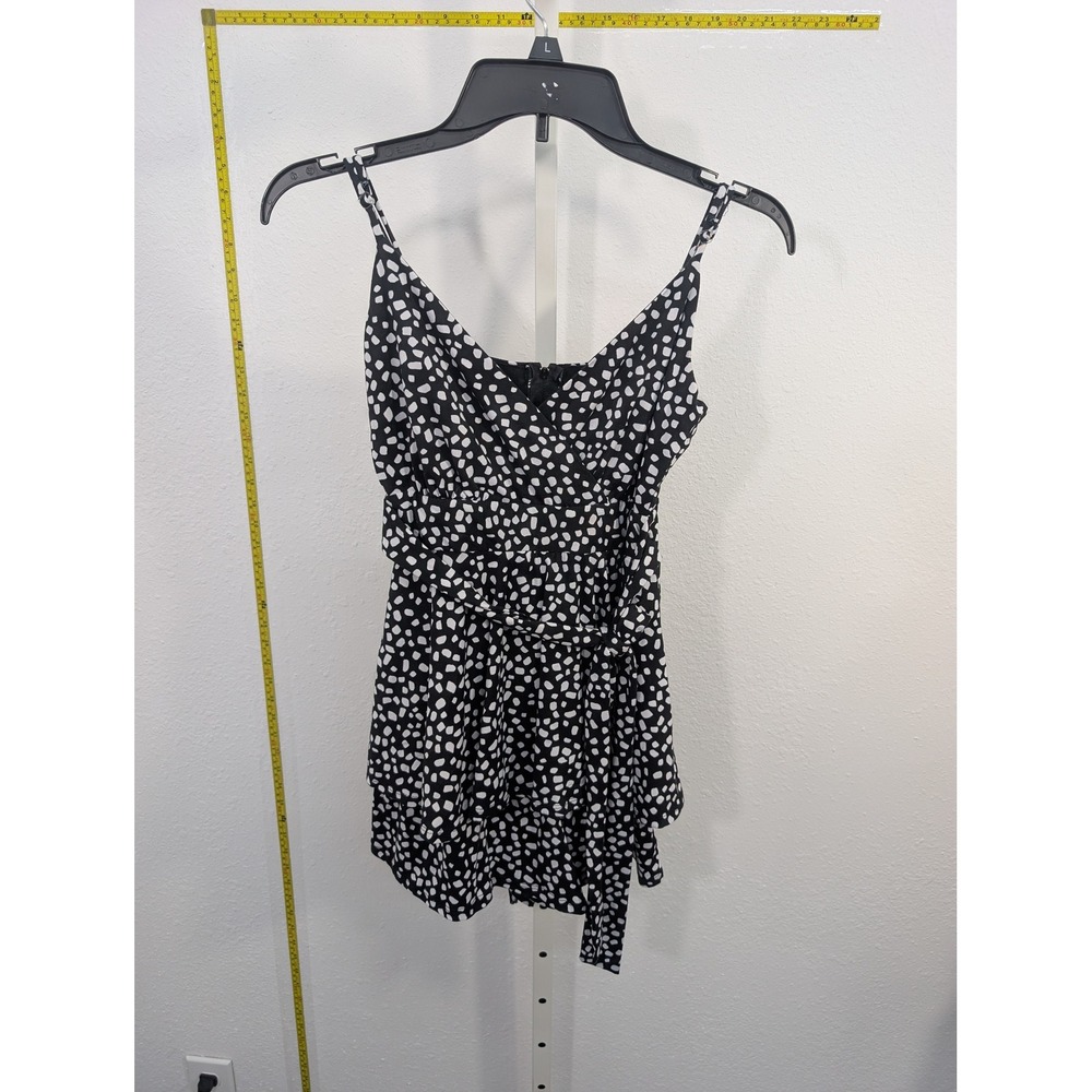 Honey and Rosie Black White Dot Print Romper Sleeveless V-Neck Tie Waist XS